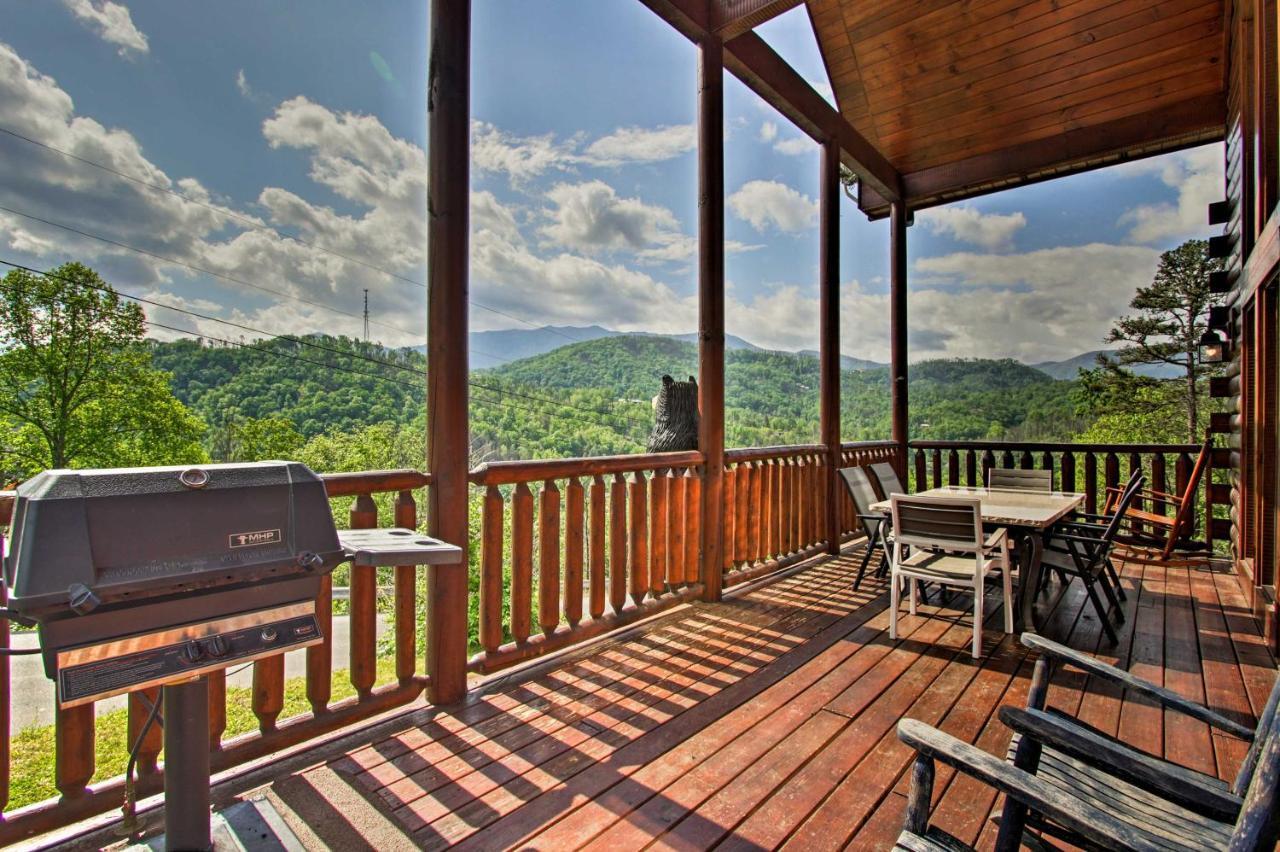 Expansive Gatlinburg Cabin Hot Tub, Deck And Grill! Eksteriør bilde