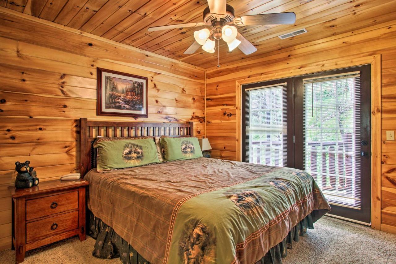 Expansive Gatlinburg Cabin Hot Tub, Deck And Grill! Eksteriør bilde